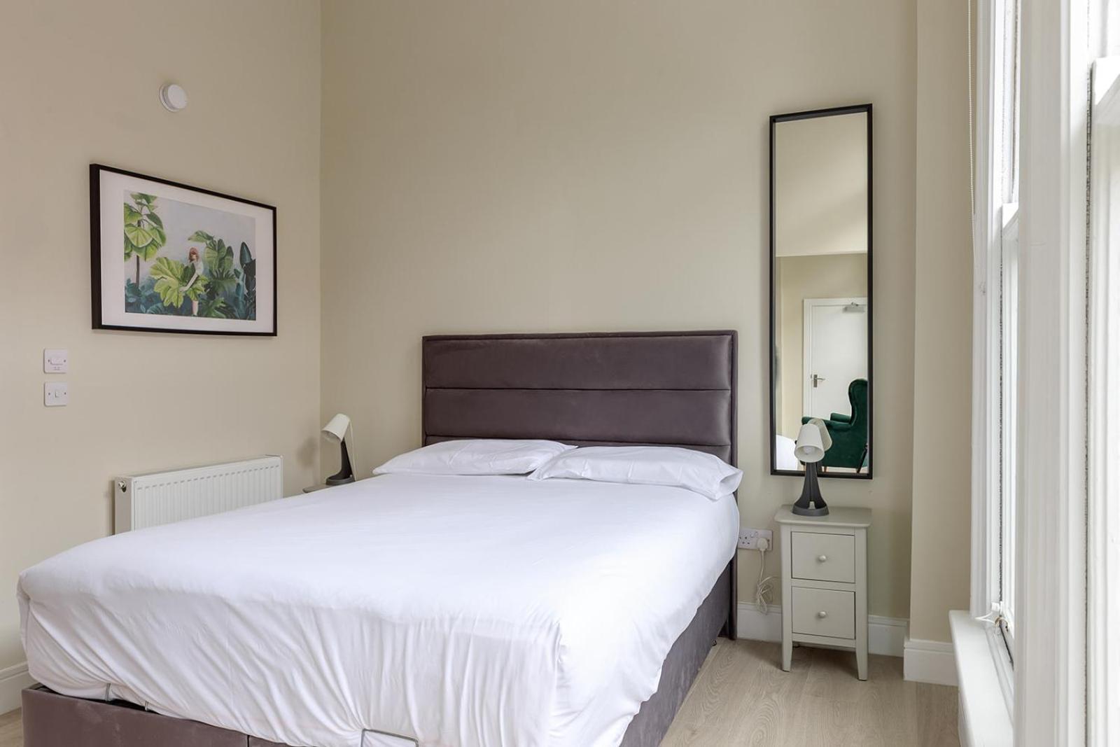 Dublin Castle Suites 外观 照片
