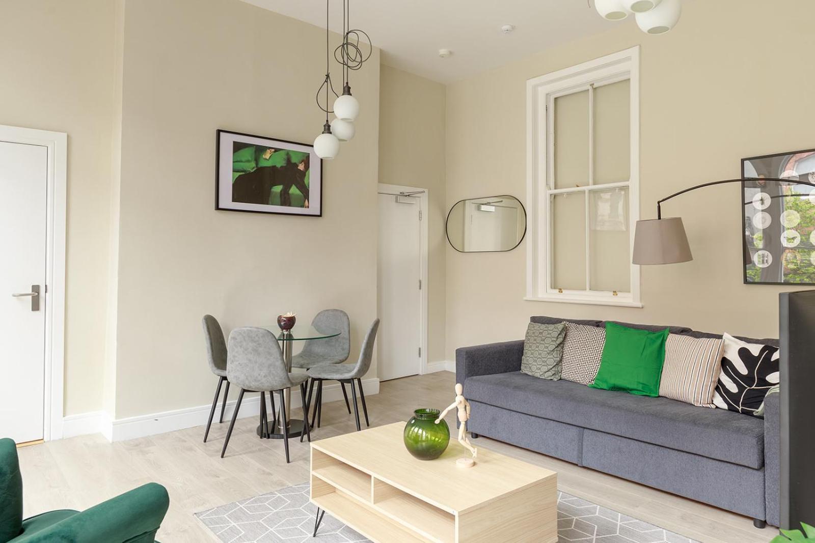 Dublin Castle Suites 外观 照片