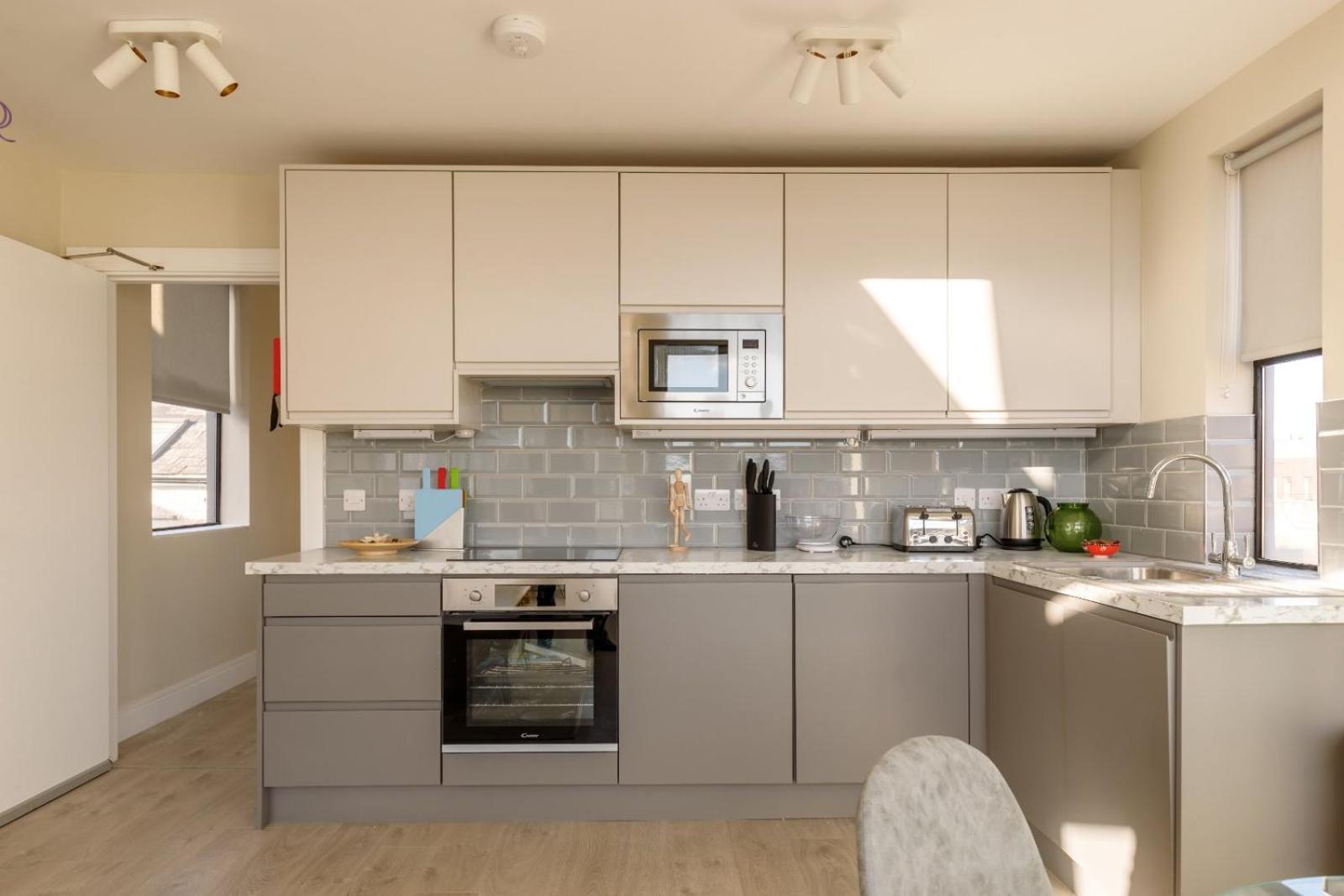 Dublin Castle Suites 外观 照片